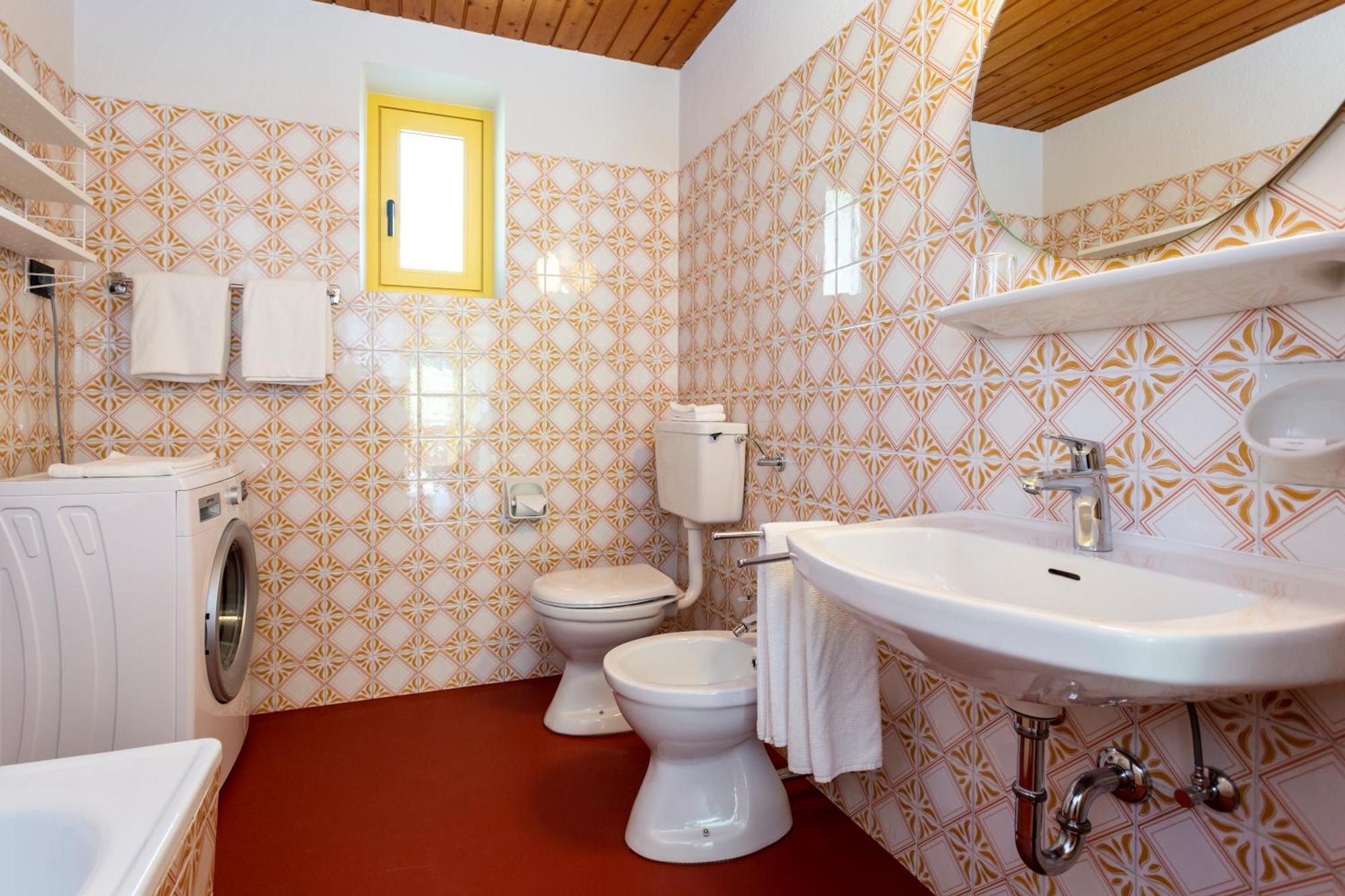 Miraodle Apartments Funes  Bagian luar foto