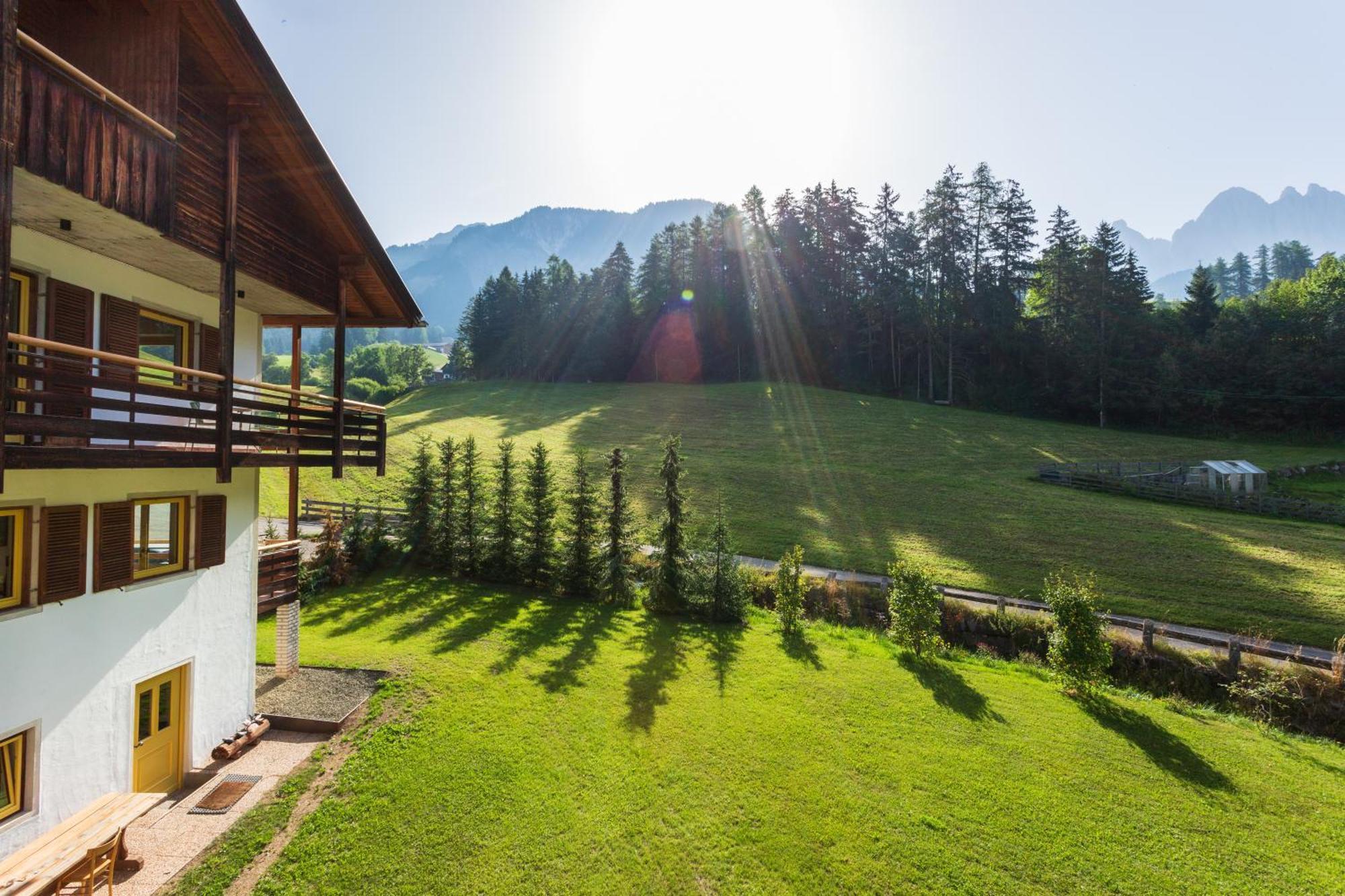 Miraodle Apartments Funes  Bagian luar foto